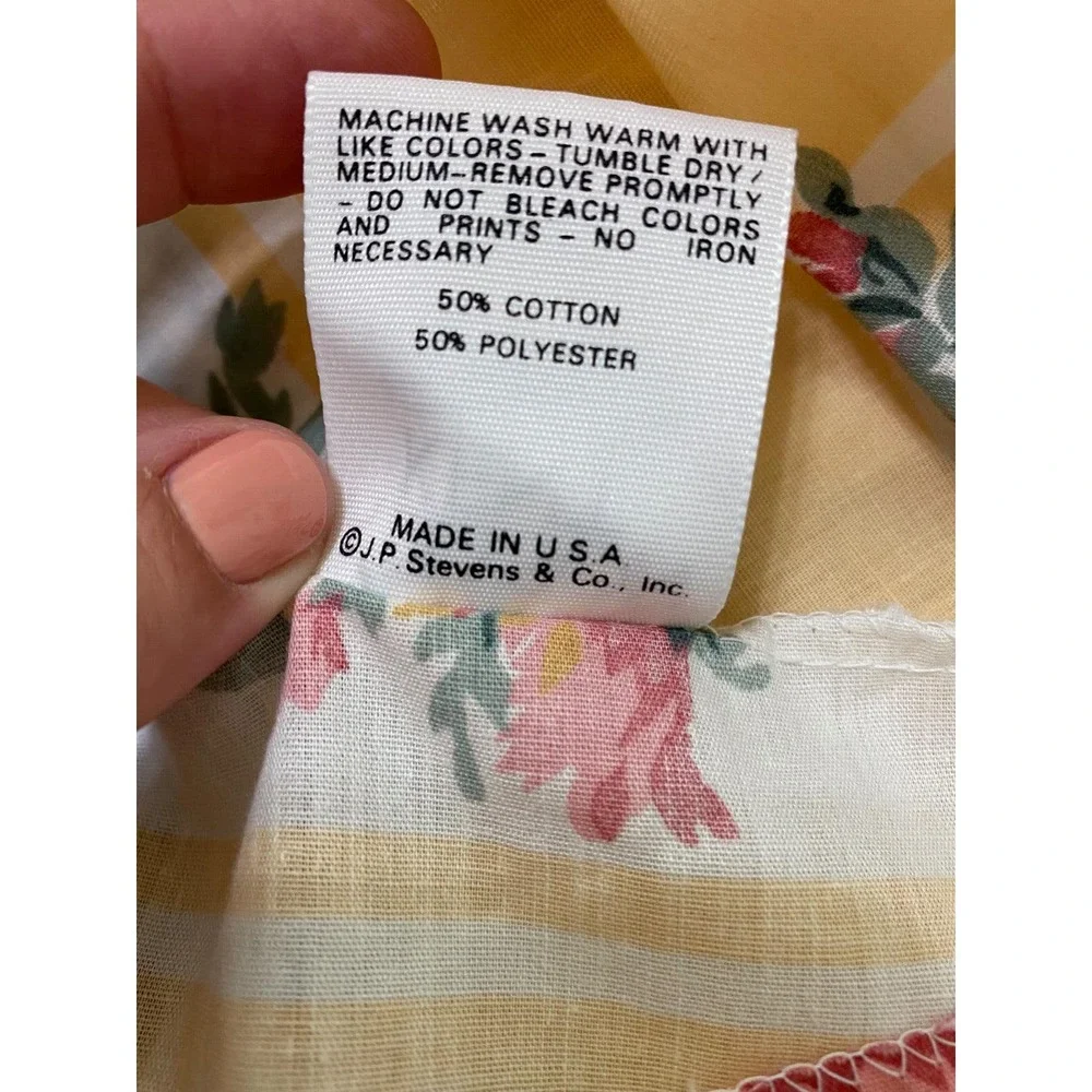 Vtg‎ Twin Bedskirt Floral Shabby Cottage Farmhouse Yellow Stripes Roses Peony